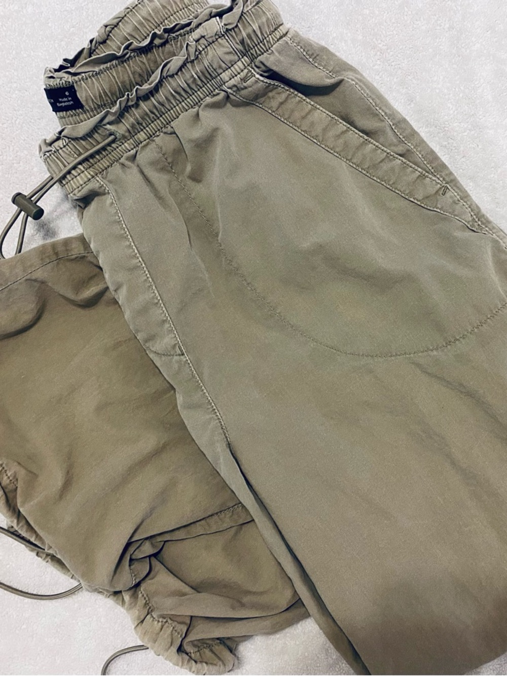 Woman’s Khaki Drawstring Parachute Pants